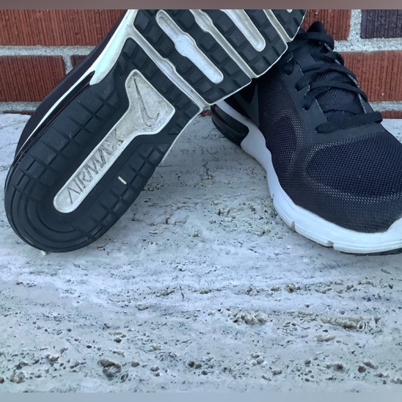 Nike Air Max Black Women’s Size 7 - Picture 6 of 6